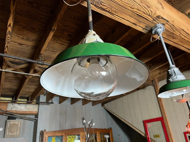 Industrial Lighting for Textile MillsAntique 18"Benjamin Explosion Proof Industrial Light Fixture *QUANTITY Industrial Lighting for Textile MillsAntique 18"Benjamin Explosion Proof Industrial Light Fixture *QUANTITY