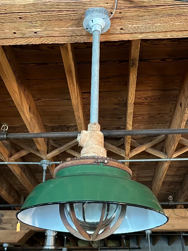 Industrial Lighting for Pharmaceutical ManufacturingAntique 16"Benjamin Explosion Proof Industrial Light Fixture *QUANTITY Industrial Lighting for Pharmaceutical ManufacturingAntique 16"Benjamin Explosion Proof Industrial Light Fixture *QUANTITY