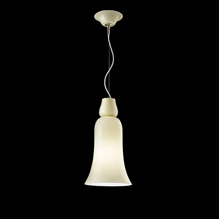 French Country Chandeliers with a Romantic AuraAnni Trenta Straw Yellow Or White Glass Pendant From Venini French Country Chandeliers with a Romantic AuraAnni Trenta Straw Yellow Or White Glass Pendant From Venini