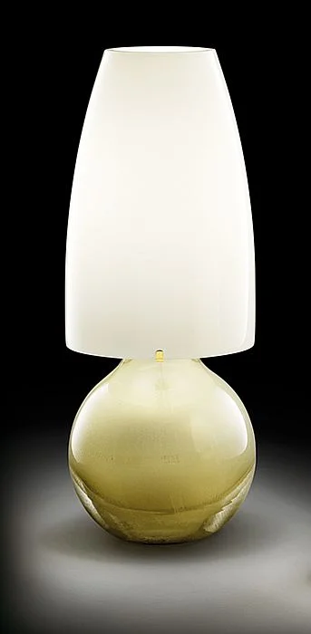 Modern Crystal Chandeliers for Contemporary HomesThe Argea Murano Glass Table Light From Venini With Gold Or Silver Finish Modern Crystal Chandeliers for Contemporary HomesThe Argea Murano Glass Table Light From Venini With Gold Or Silver Finish