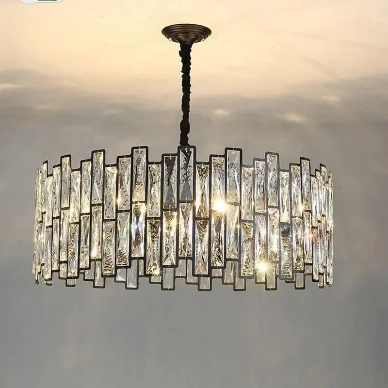 Incandescent Chandeliers for a Warm and Traditional GlowVilar Chandelier