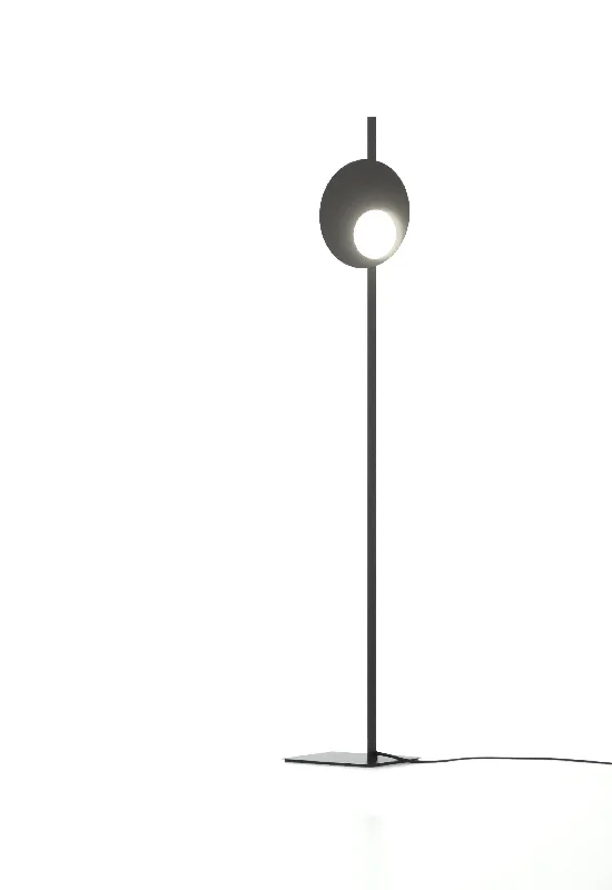 Dimmable Floor Lamp for Adjustable Lighting AmbianceAxoLight Kwic Floor Lamp