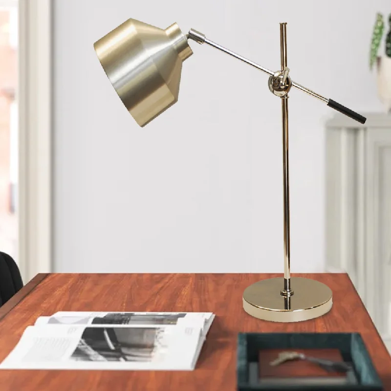 wooden table lamps with natural grain for a warm and organic feelCubic
