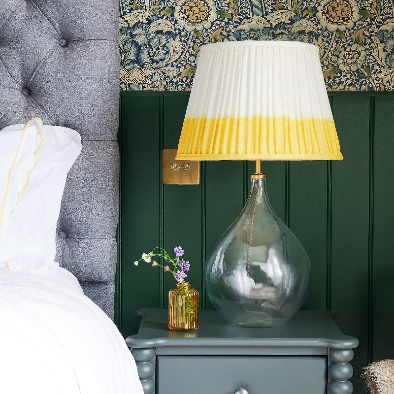 metal table lamps with a matte black finish for a sleek appearanceKardish table lamp in clear glass metal table lamps with a matte black finish for a sleek appearanceKardish table lamp in clear glass