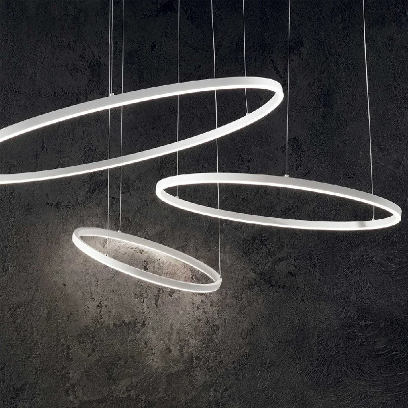 Rustic Ceiling Lights with Reclaimed Wood and Distressed Finishesoracle Slim LED Pendant Light ø500mm 3k, 4k in Black or White Rustic Ceiling Lights with Reclaimed Wood and Distressed Finishesoracle Slim LED Pendant Light ø500mm 3k, 4k in Black or White