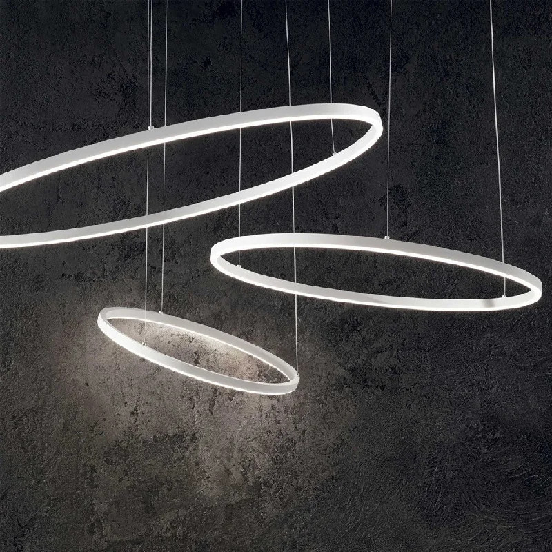 Scandinavian Style Ceiling Lights with Light Wood Accentsoracle Slim LED Pendant Light ø700mm 3k, 4k in Black or White Scandinavian Style Ceiling Lights with Light Wood Accentsoracle Slim LED Pendant Light ø700mm 3k, 4k in Black or White
