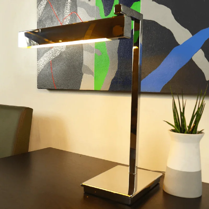 fabric table lamps with a linen shade for a relaxed and breathable lookThin DRL